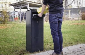 Paket-Briefkasten Einwurf