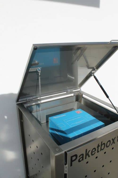 Paketbox mit Klappdach